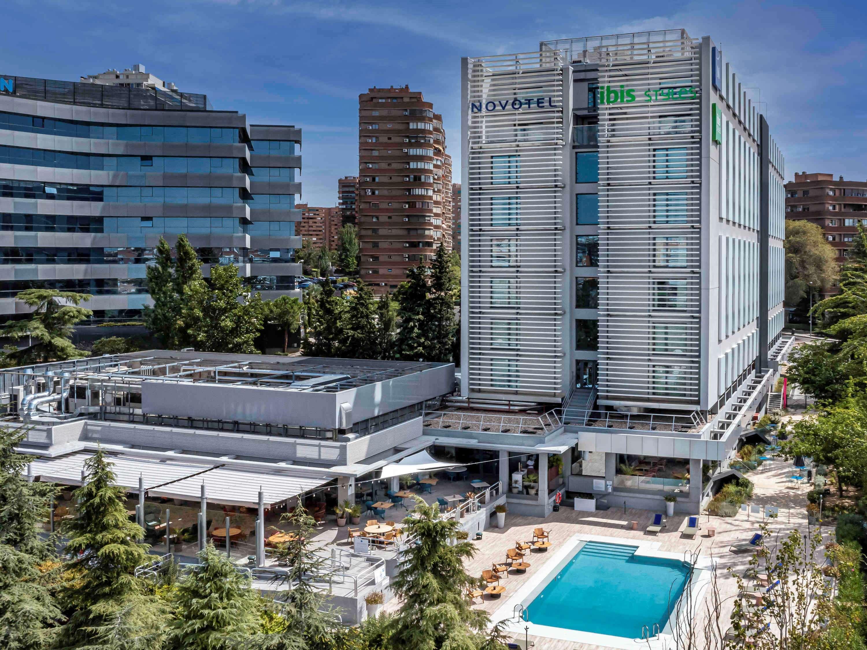 马德里市拉斯班塔斯诺富特酒店 外观 照片